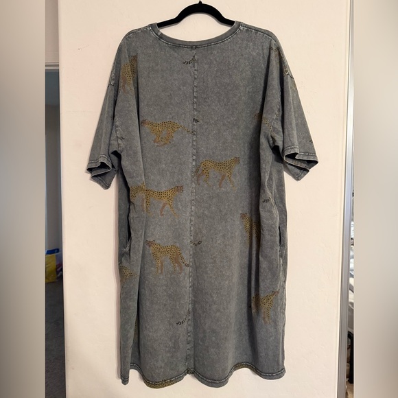 Gray Washed T-Shirt Dress with Cheetahs - Picture 5 of 6